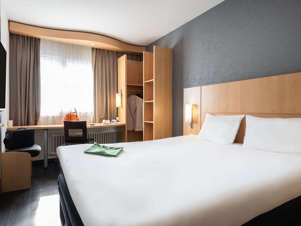 Ibis Geneve Centre Gare Hotel Room photo